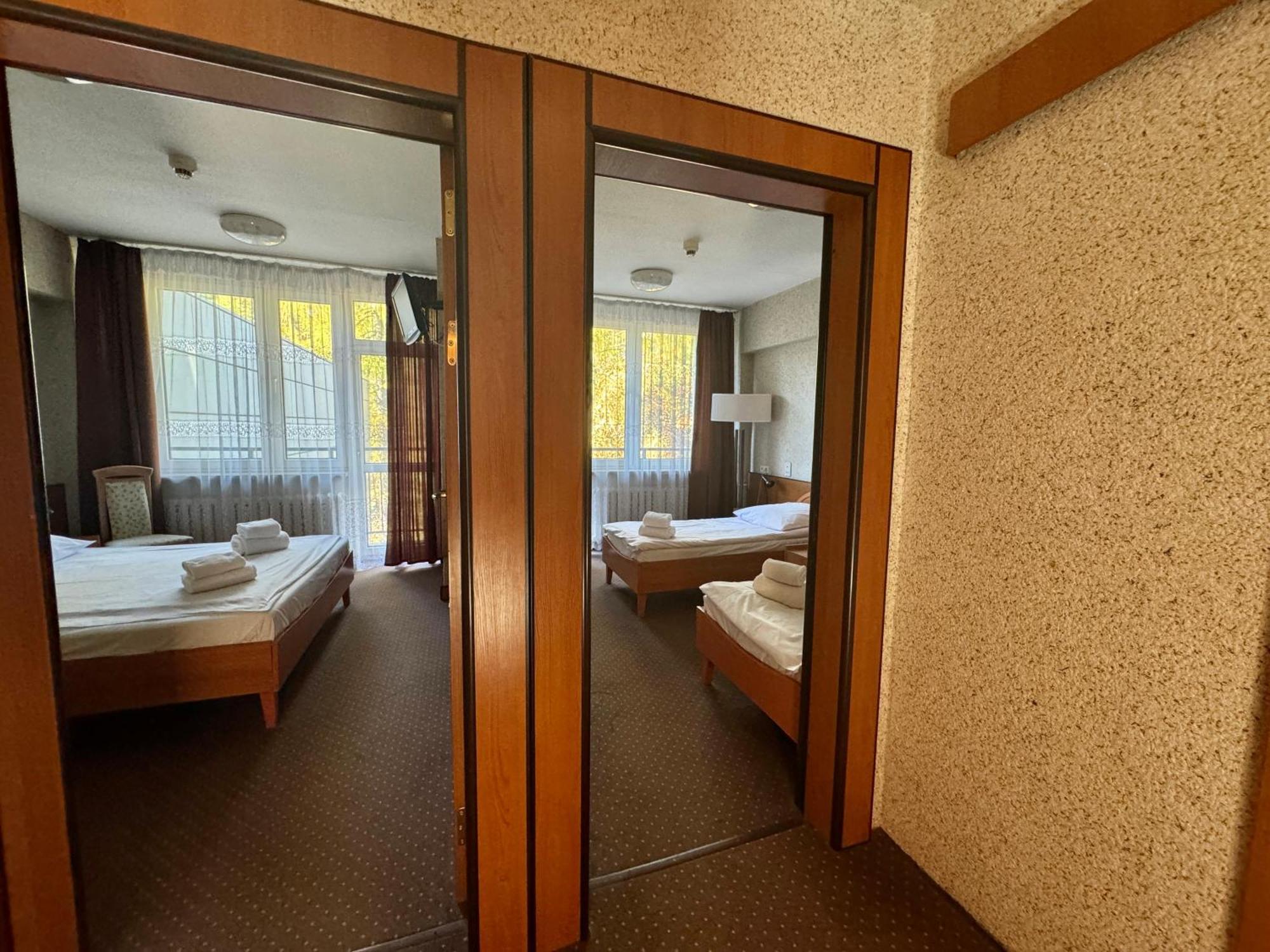 Hotel Echo Cedzyna Rum bild